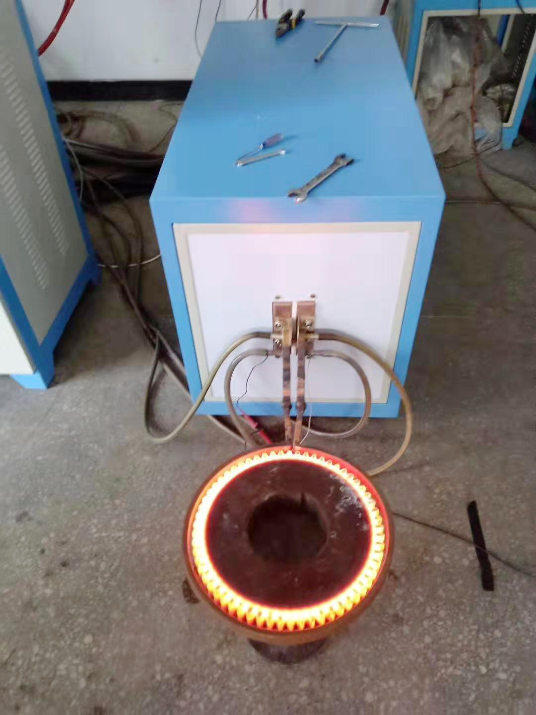 齒輪、鏈輪高頻淬火機(jī)